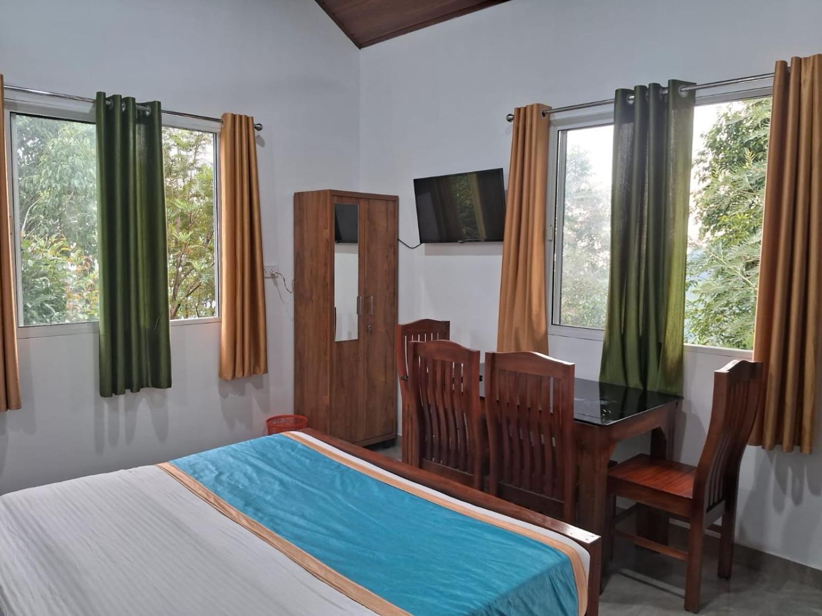 Blackcherry Munnar Bagian luar foto